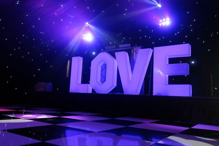 Wedding DJ at The Old Hall: Kelly & Colin 1 Kelly & Colin's wedding reception at The Old Hall in Ely with Imagine Wedding & Party Entertainment
