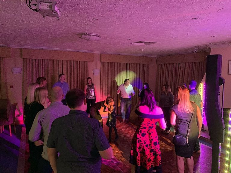 Emma & Jason's 10th anniversary with at Ely Golf Club