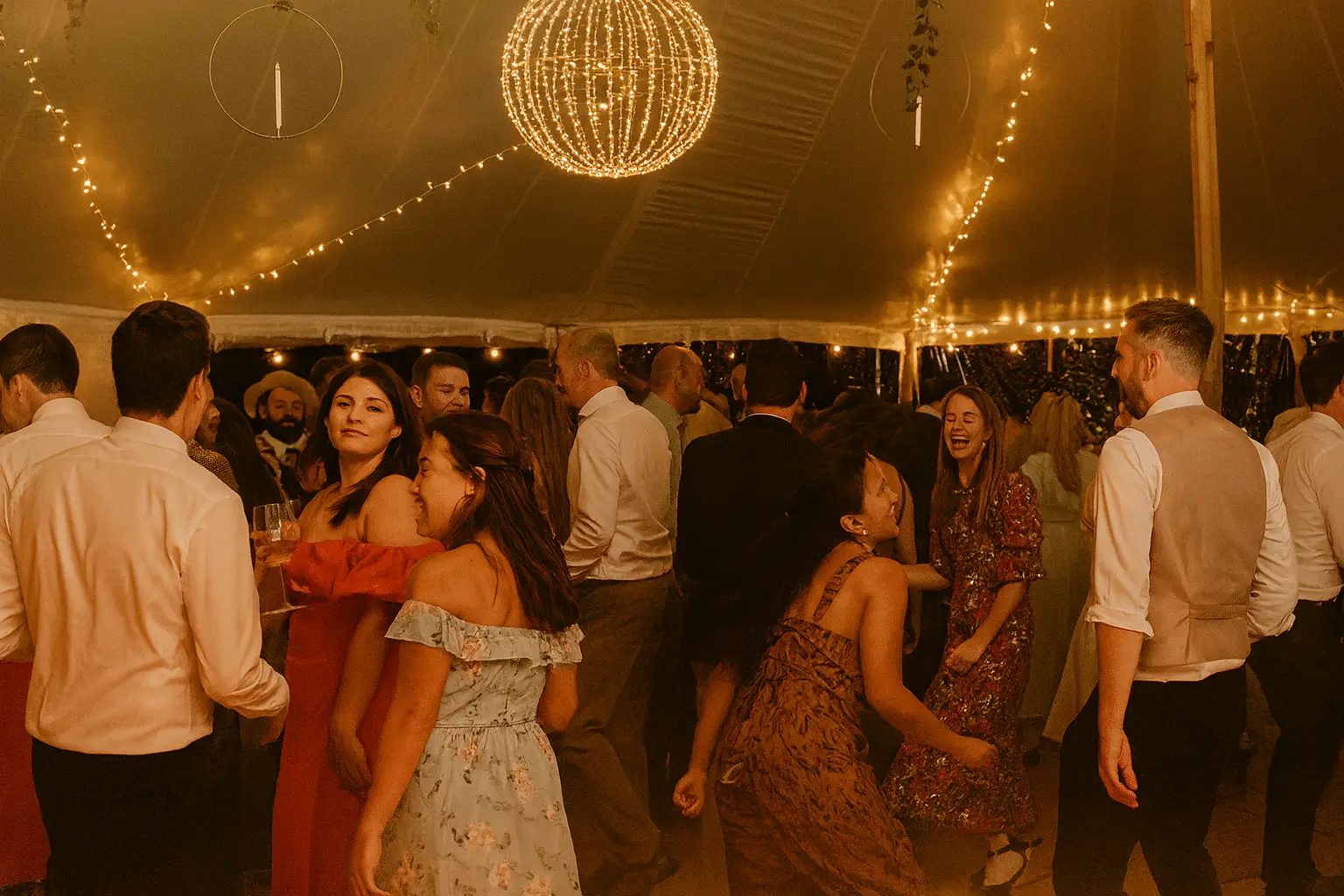 Wedding DJ Wayne, Wedding DJ in Cambridgeshire, Norfolk & Suddollk