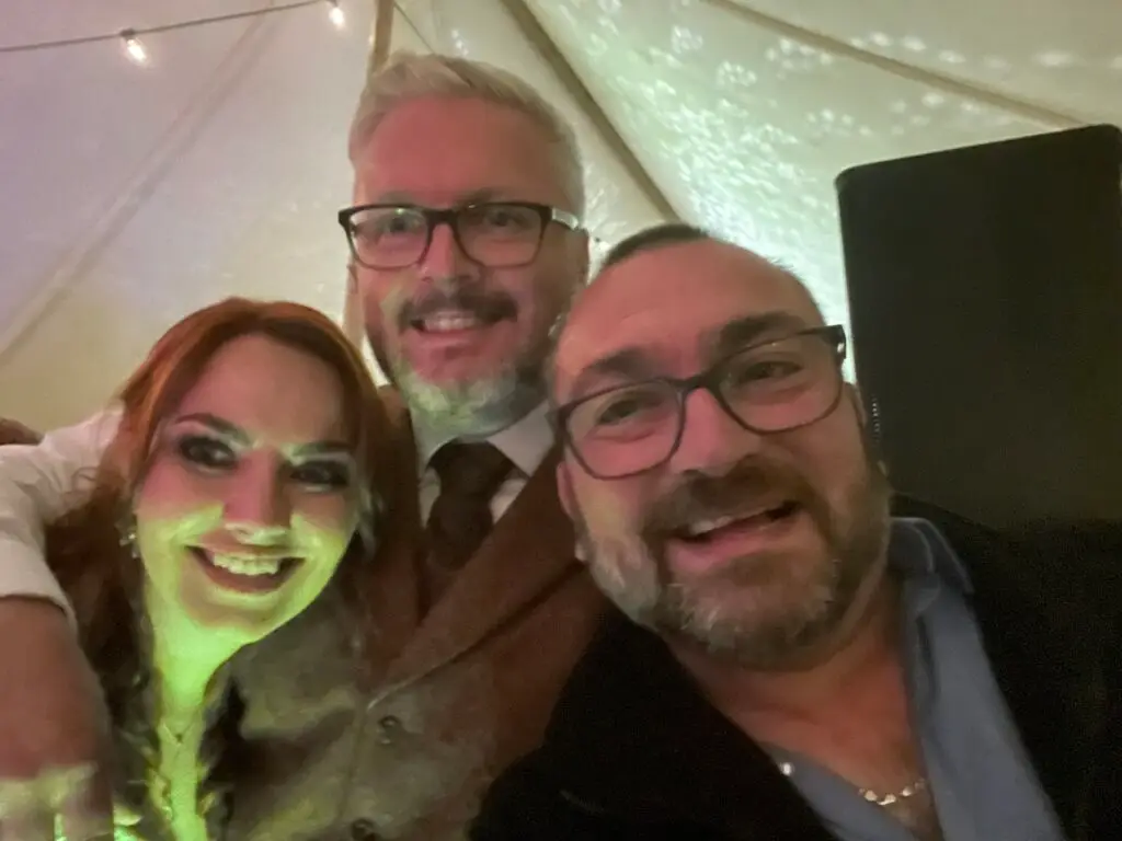 DJ Wayne with a happy Bride and Groom